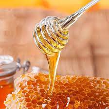 Unveiling the Sweet Benefits of Raw Honey for Your Well-being